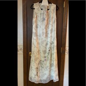 Nupur Sleevless Cream Colored & Floral Print